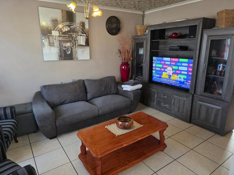 2 Bedroom Property for Sale in Bongweni Western Cape